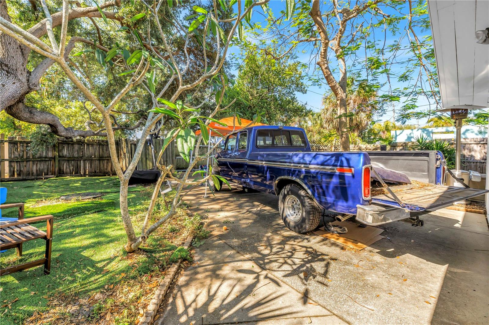 216 16TH AVE SE, ST PETERSBURG, FL, 33701