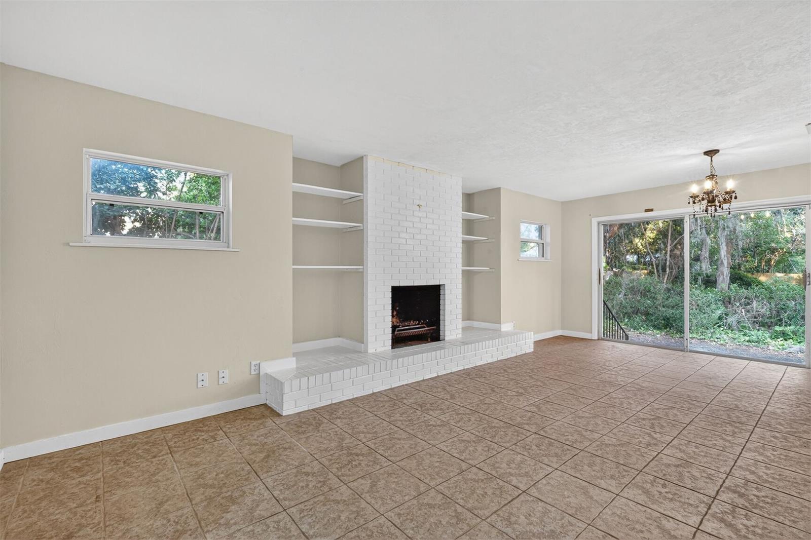 914 NE 6TH AVE, GAINESVILLE, FL, 32601