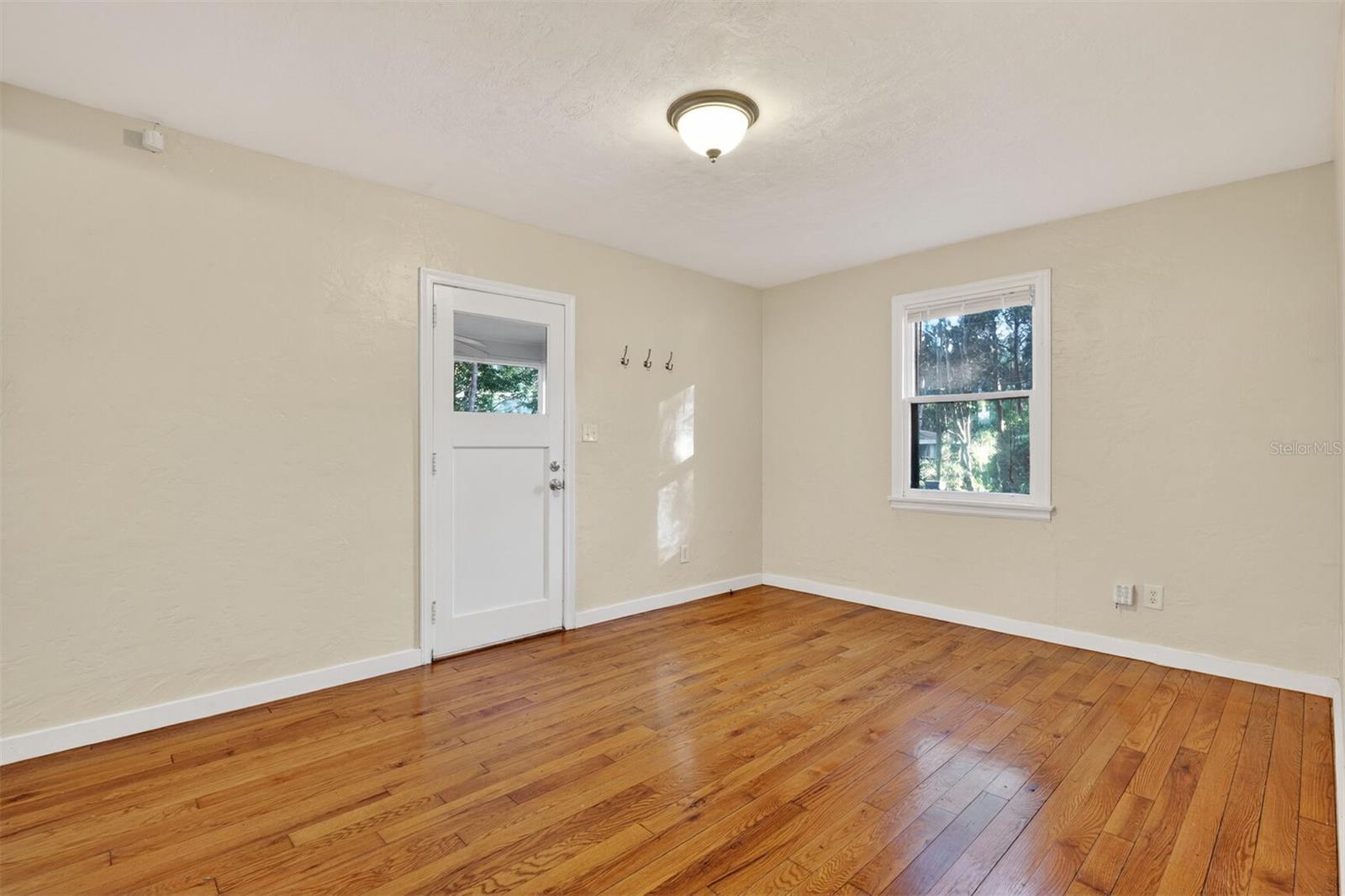 914 NE 6TH AVE, GAINESVILLE, FL, 32601