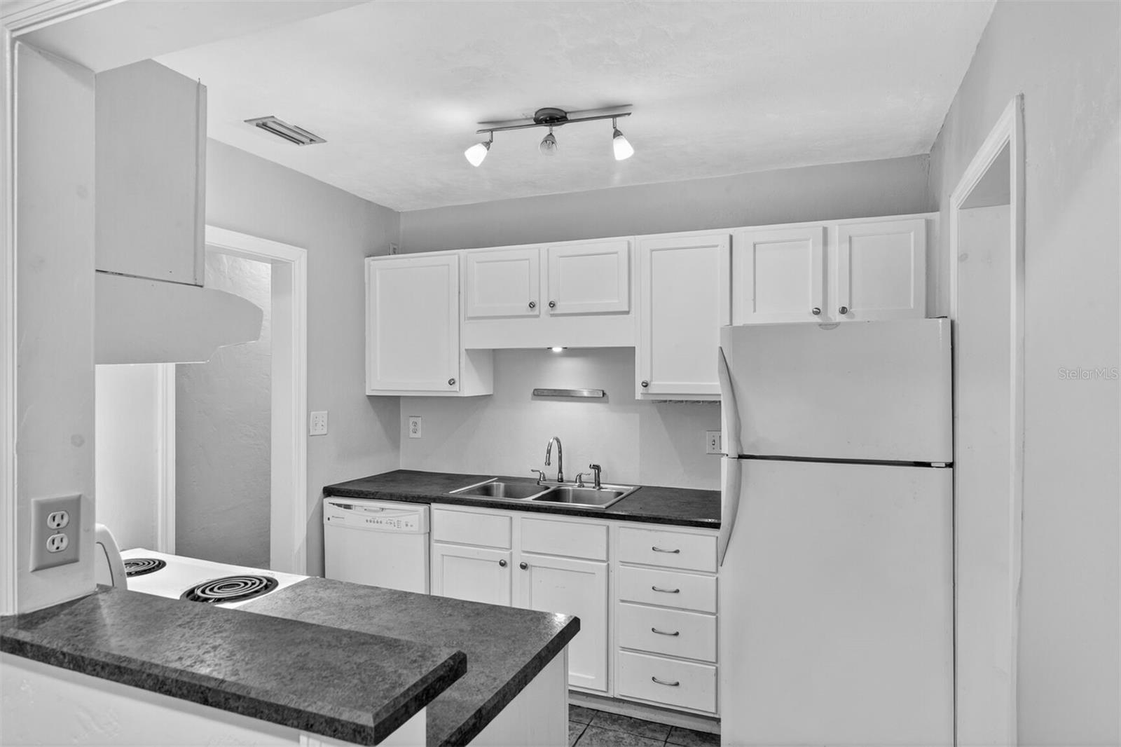 914 NE 6TH AVE, GAINESVILLE, FL, 32601