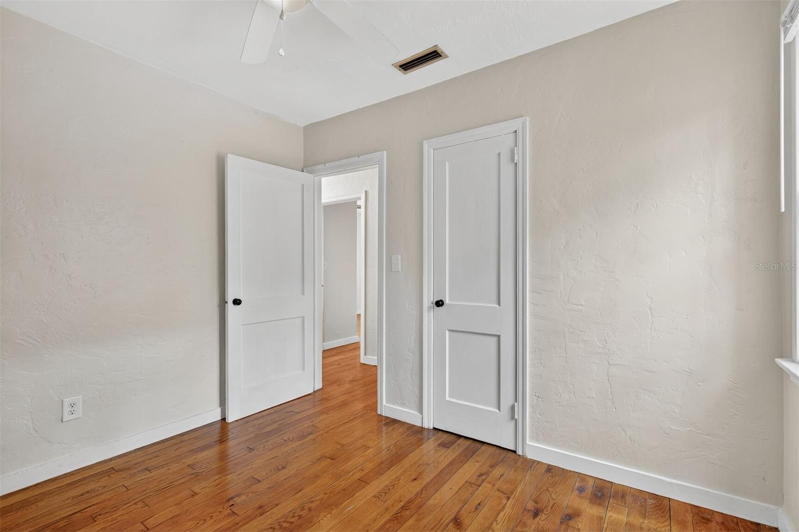 914 NE 6TH AVE, GAINESVILLE, FL, 32601