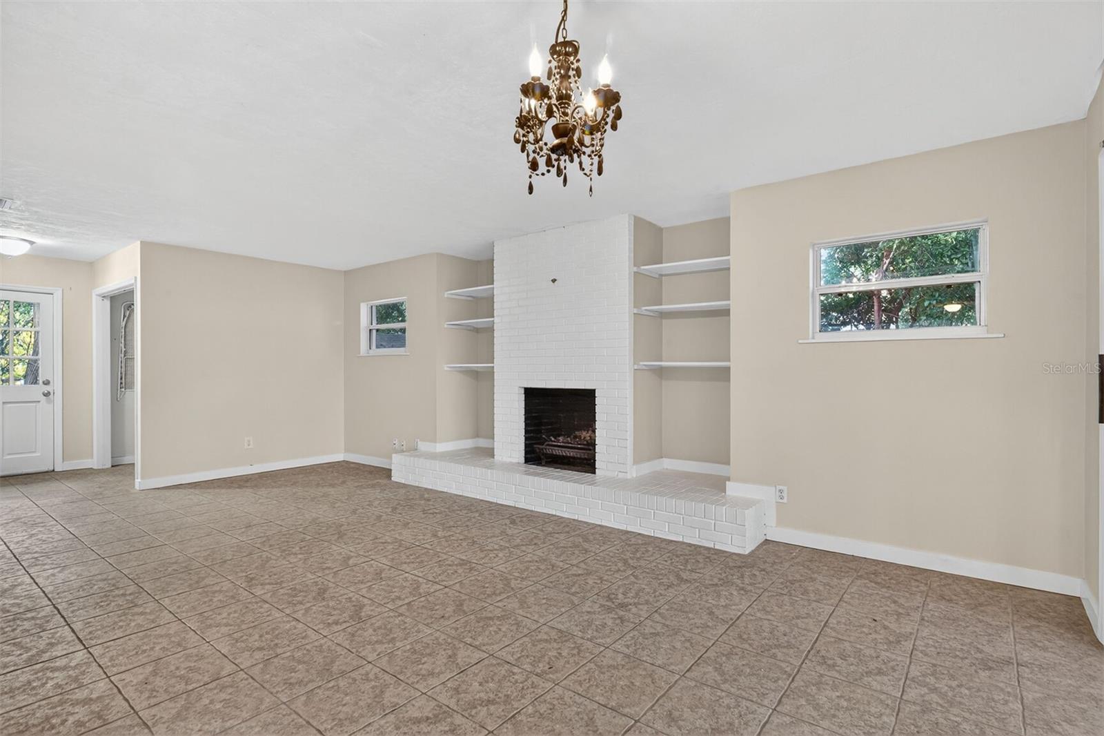 914 NE 6TH AVE, GAINESVILLE, FL, 32601