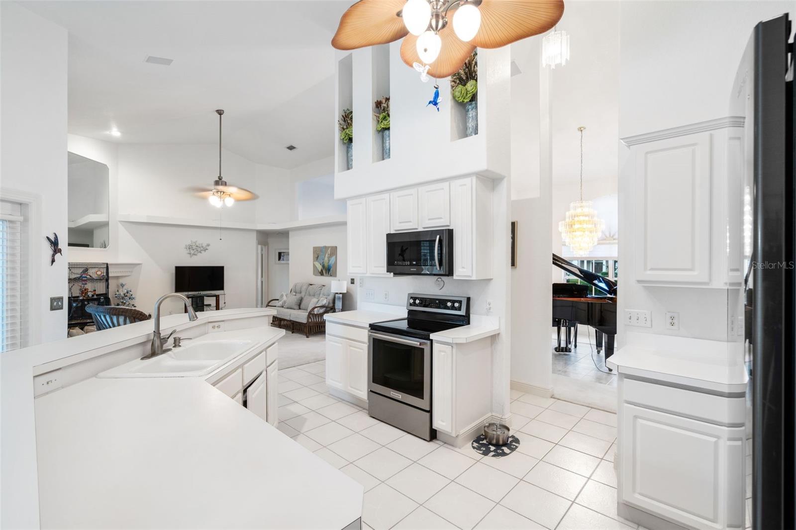 13603 SUNSET LAKES CIR, WINTER GARDEN, FL, 34787