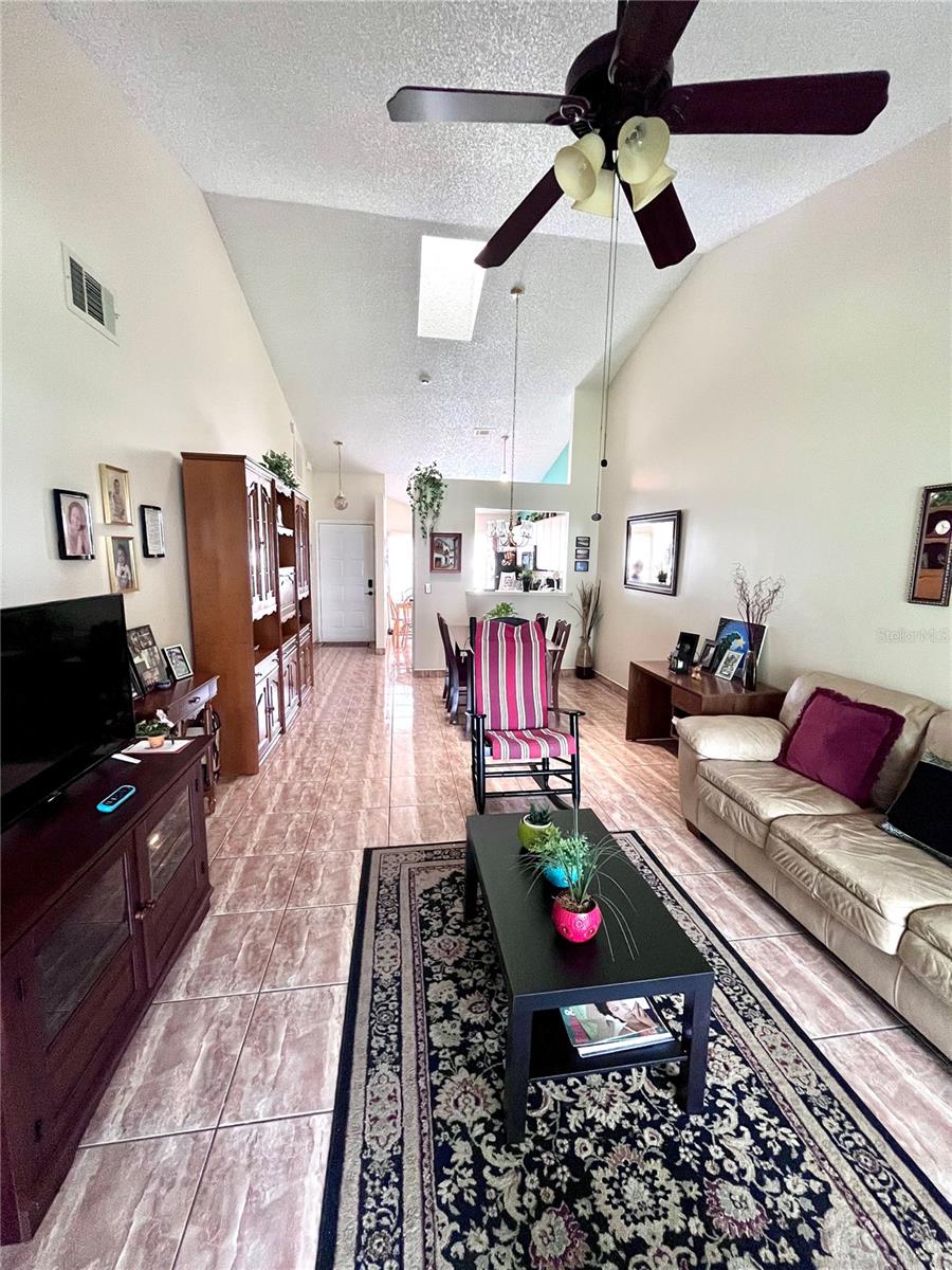 29 LAKEPOINTE CIR, KISSIMMEE, FL, 34743