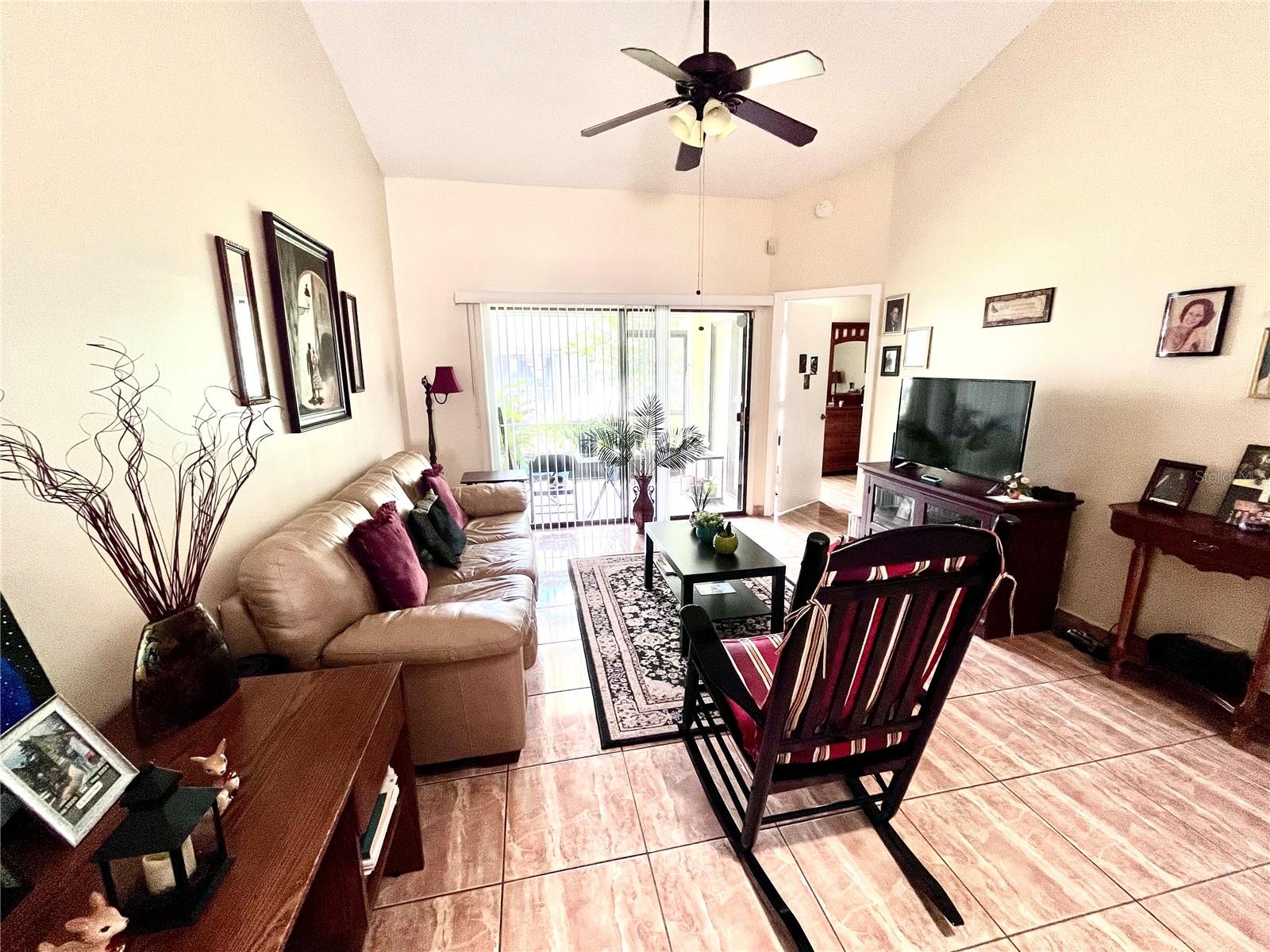 29 LAKEPOINTE CIR, KISSIMMEE, FL, 34743