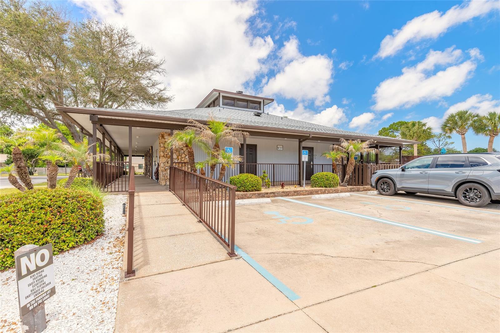 2212 DEERWOOD DR, NEW SMYRNA BEACH, FL, 32168