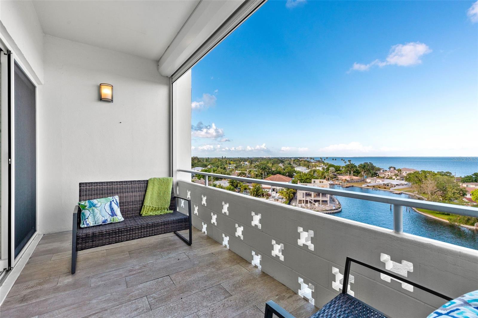 1365 SNELL ISLE BLVD NE #8D, ST PETERSBURG, FL, 33704
