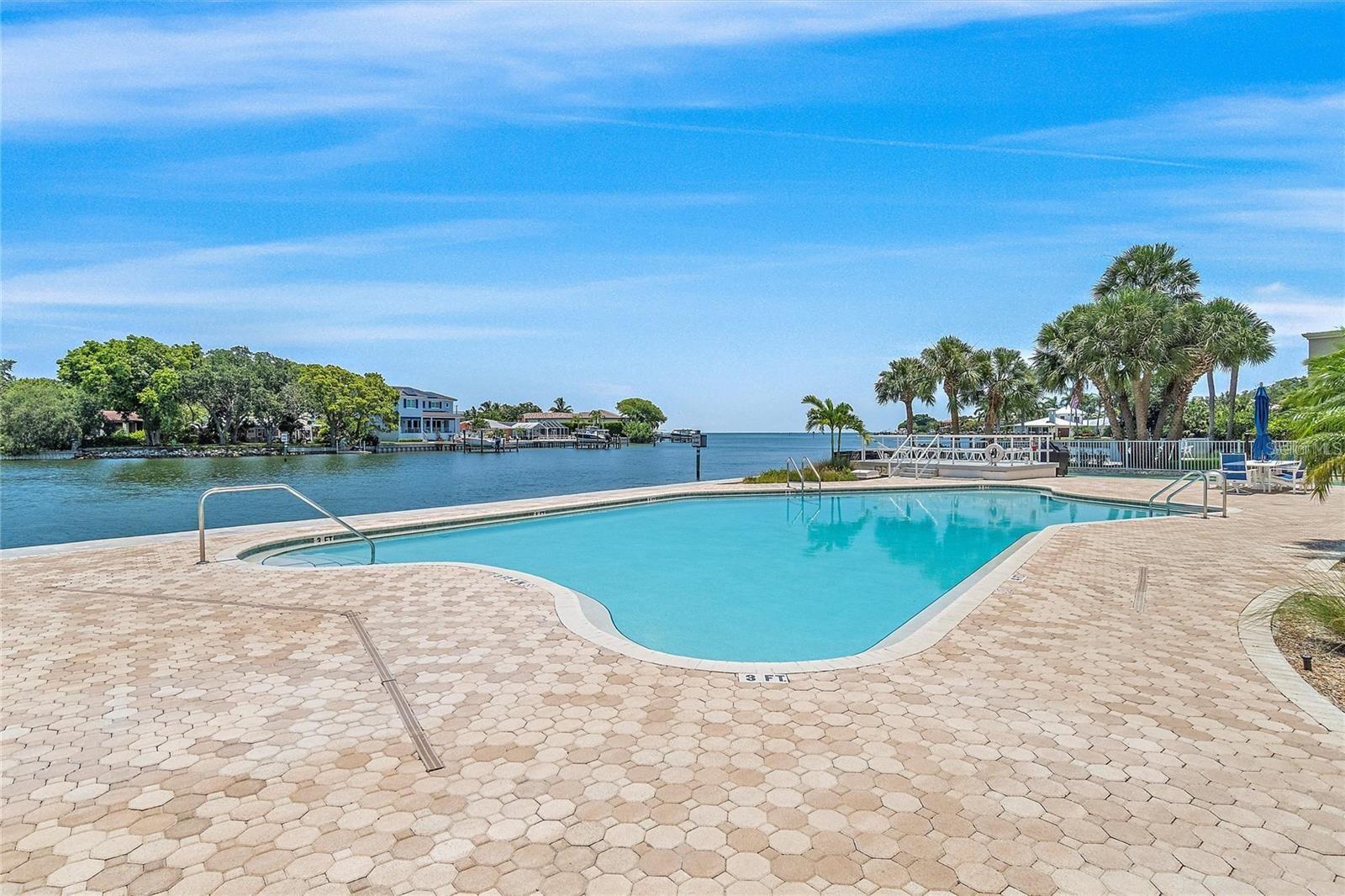 1365 SNELL ISLE BLVD NE #8D, ST PETERSBURG, FL, 33704
