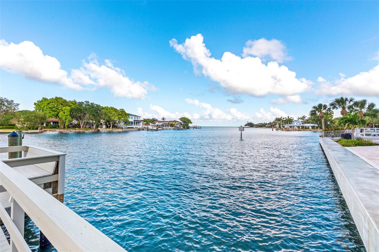 1365 SNELL ISLE BLVD NE #8D, ST PETERSBURG, FL, 33704