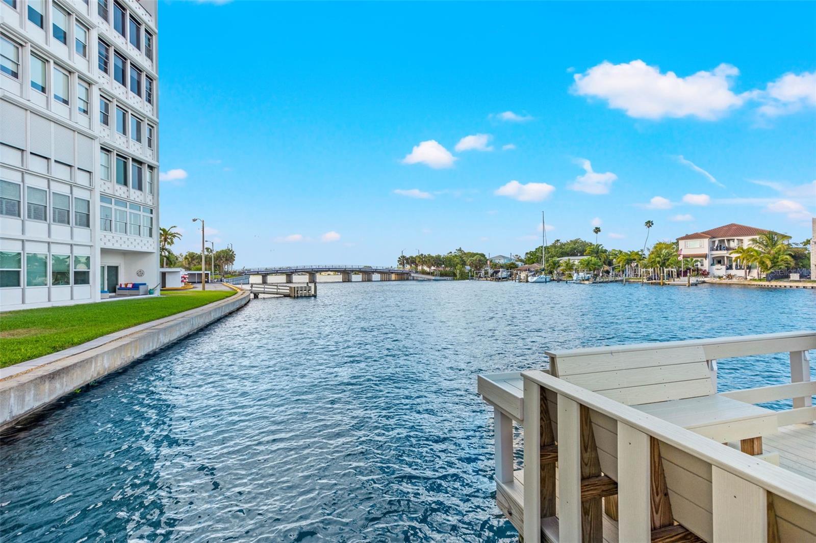 1365 SNELL ISLE BLVD NE #8D, ST PETERSBURG, FL, 33704