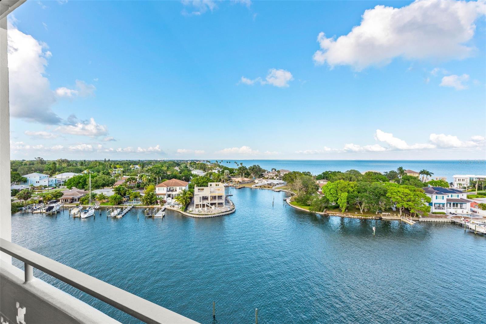 1365 SNELL ISLE BLVD NE #8D, ST PETERSBURG, FL, 33704