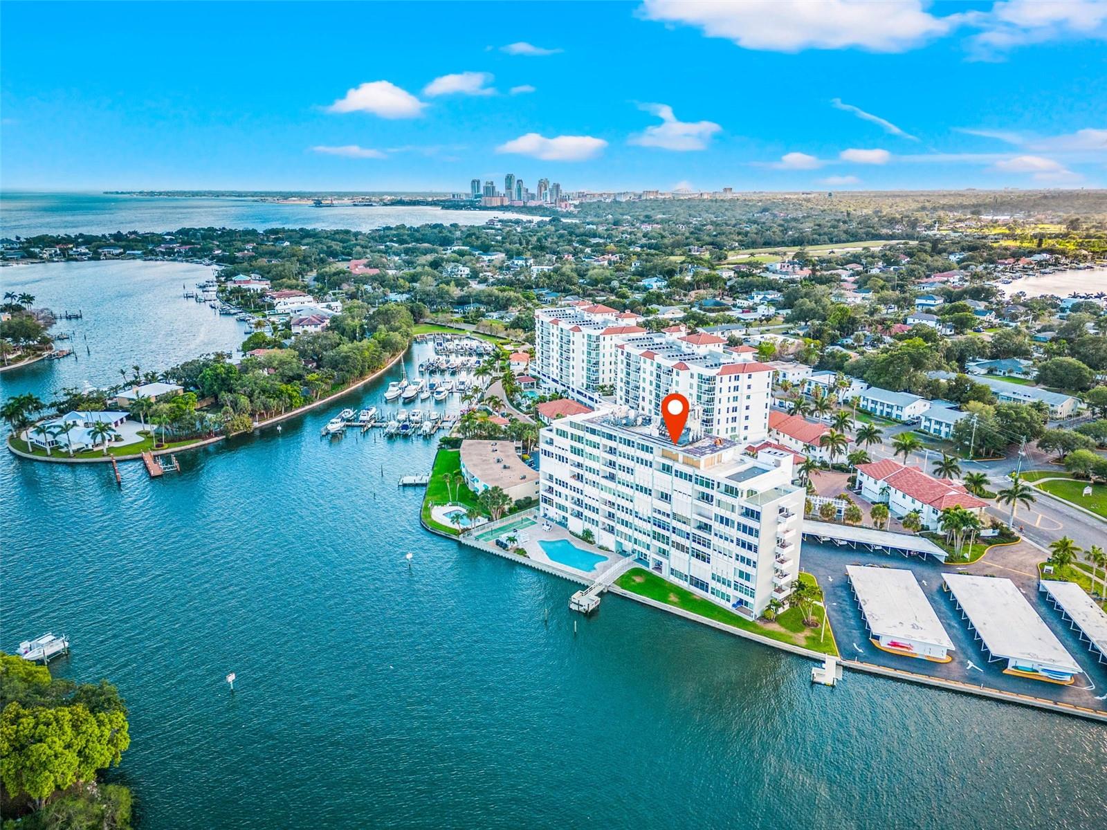 1365 SNELL ISLE BLVD NE #8D, ST PETERSBURG, FL, 33704