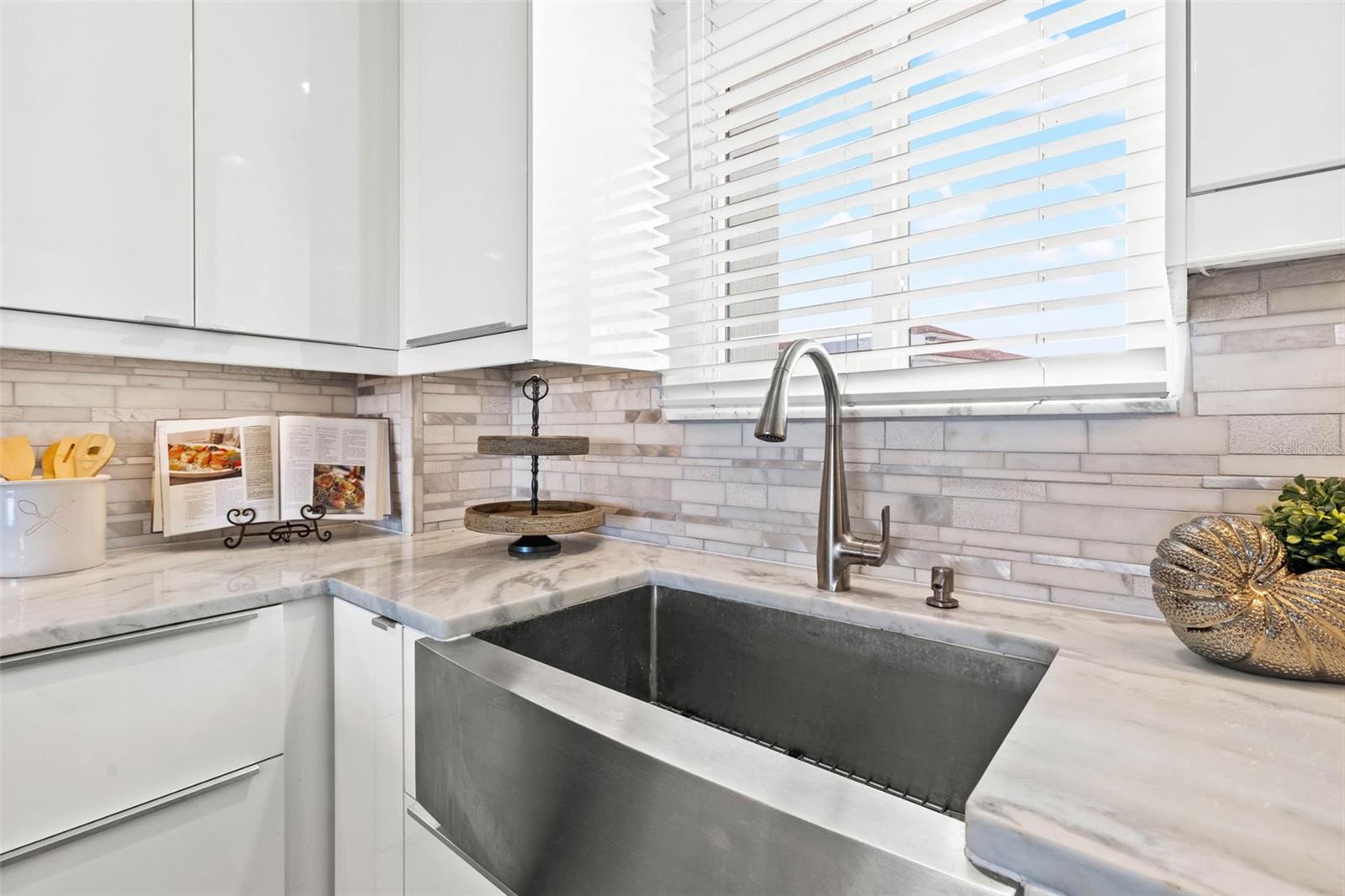 1365 SNELL ISLE BLVD NE #8D, ST PETERSBURG, FL, 33704