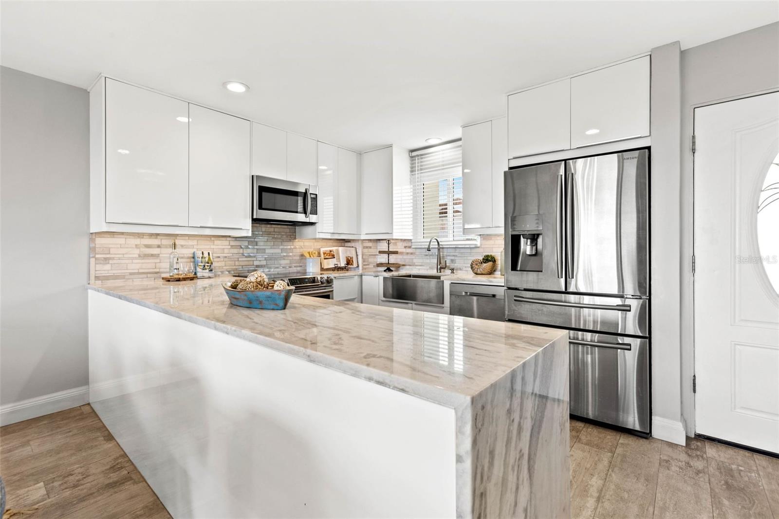 1365 SNELL ISLE BLVD NE #8D, ST PETERSBURG, FL, 33704