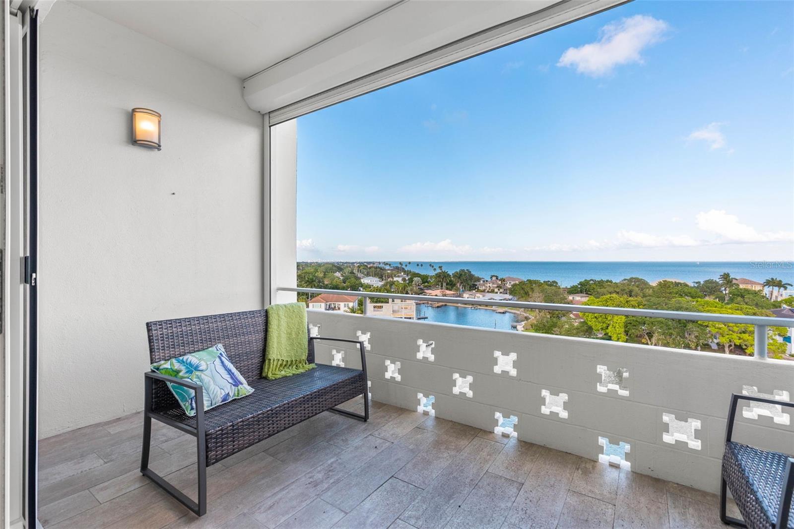 1365 SNELL ISLE BLVD NE #8D, ST PETERSBURG, FL, 33704