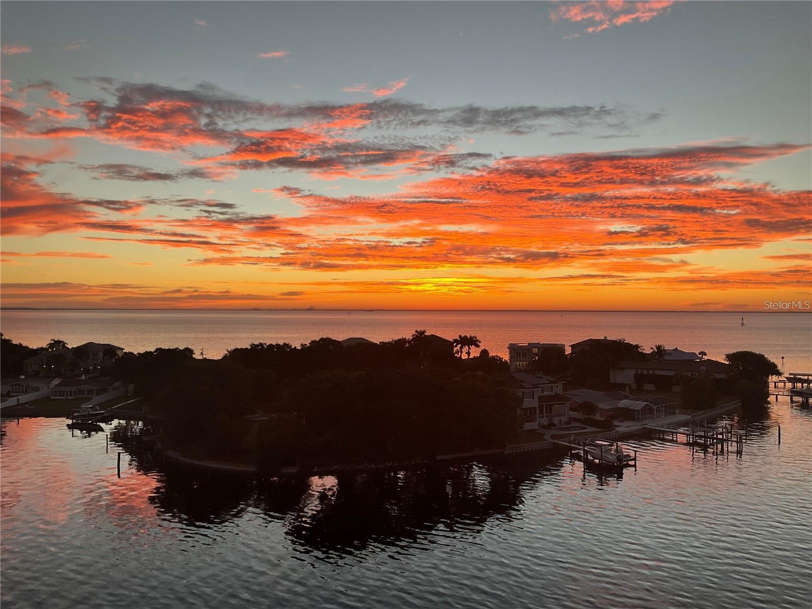 1365 SNELL ISLE BLVD NE #8D, ST PETERSBURG, FL, 33704