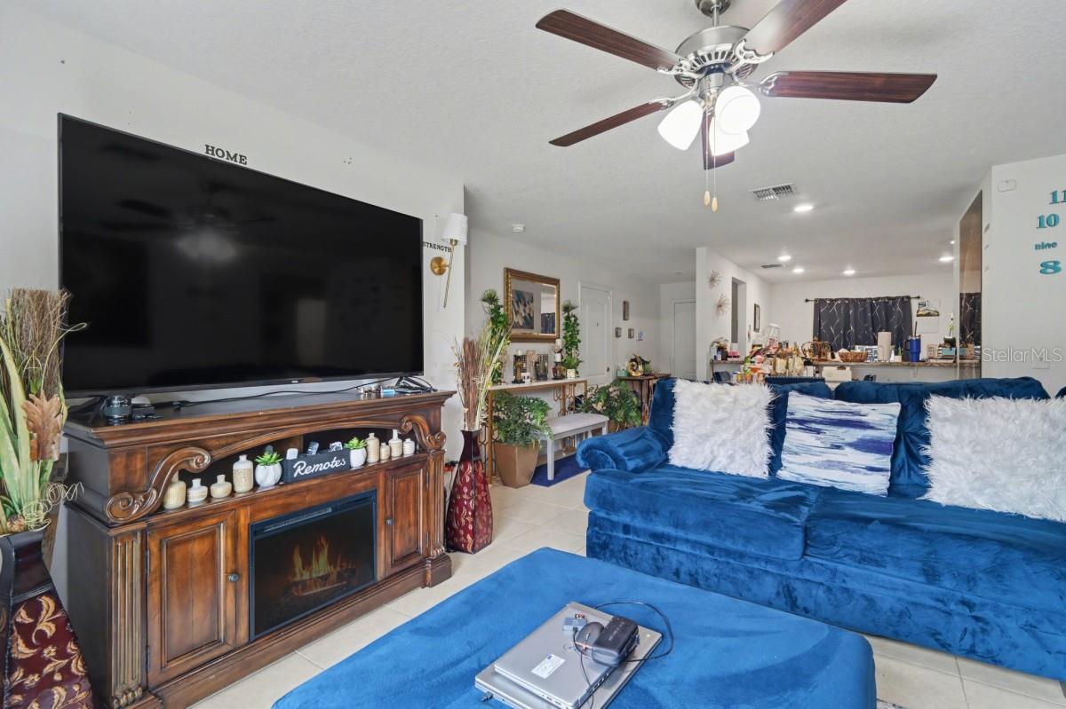 2479 CAPTAIN DR, DELTONA, FL, 32738