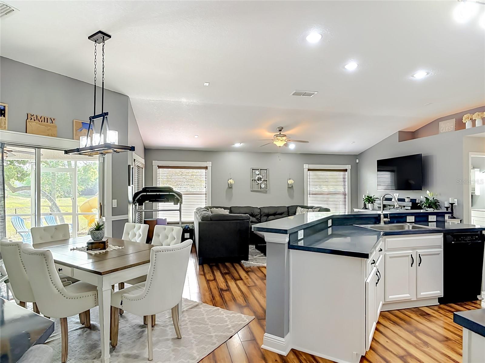 1935 E ANCHOR DR, DELTONA, FL, 32725