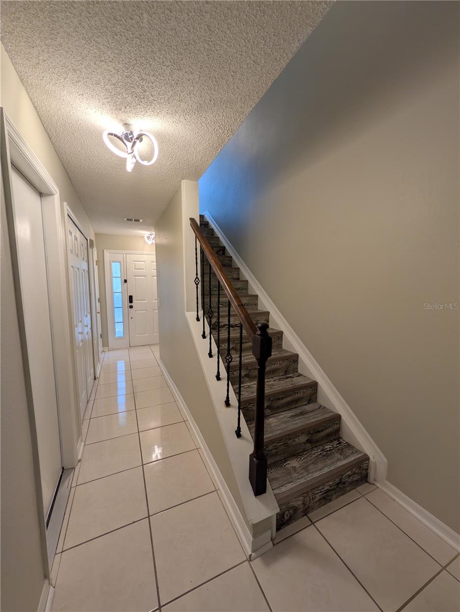 4630 ASHBURN SQUARE DR, TAMPA, FL, 33610