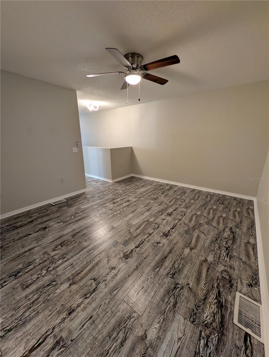 4630 ASHBURN SQUARE DR, TAMPA, FL, 33610