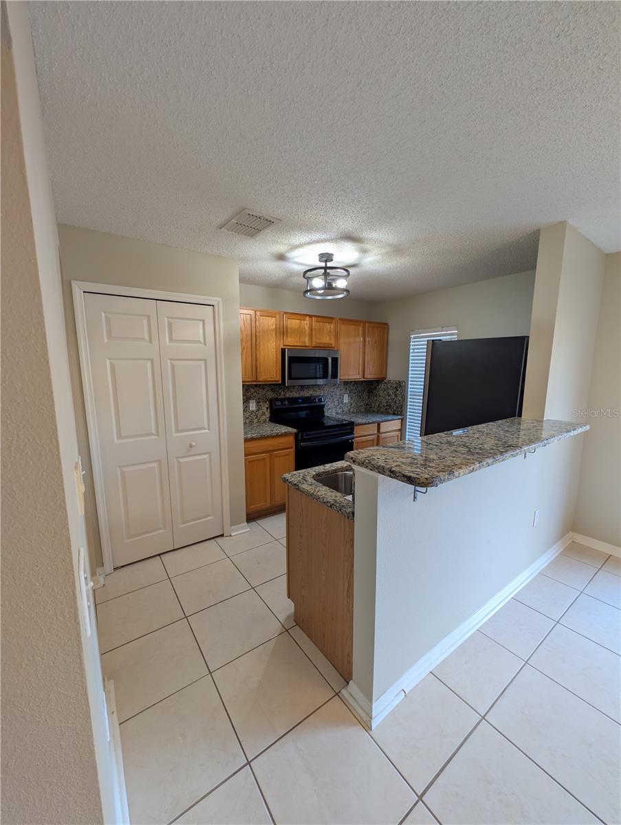 4630 ASHBURN SQUARE DR, TAMPA, FL, 33610