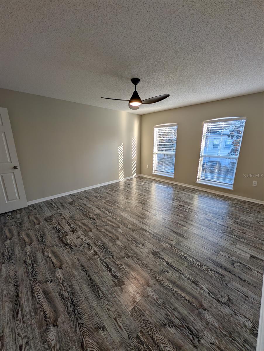 4630 ASHBURN SQUARE DR, TAMPA, FL, 33610