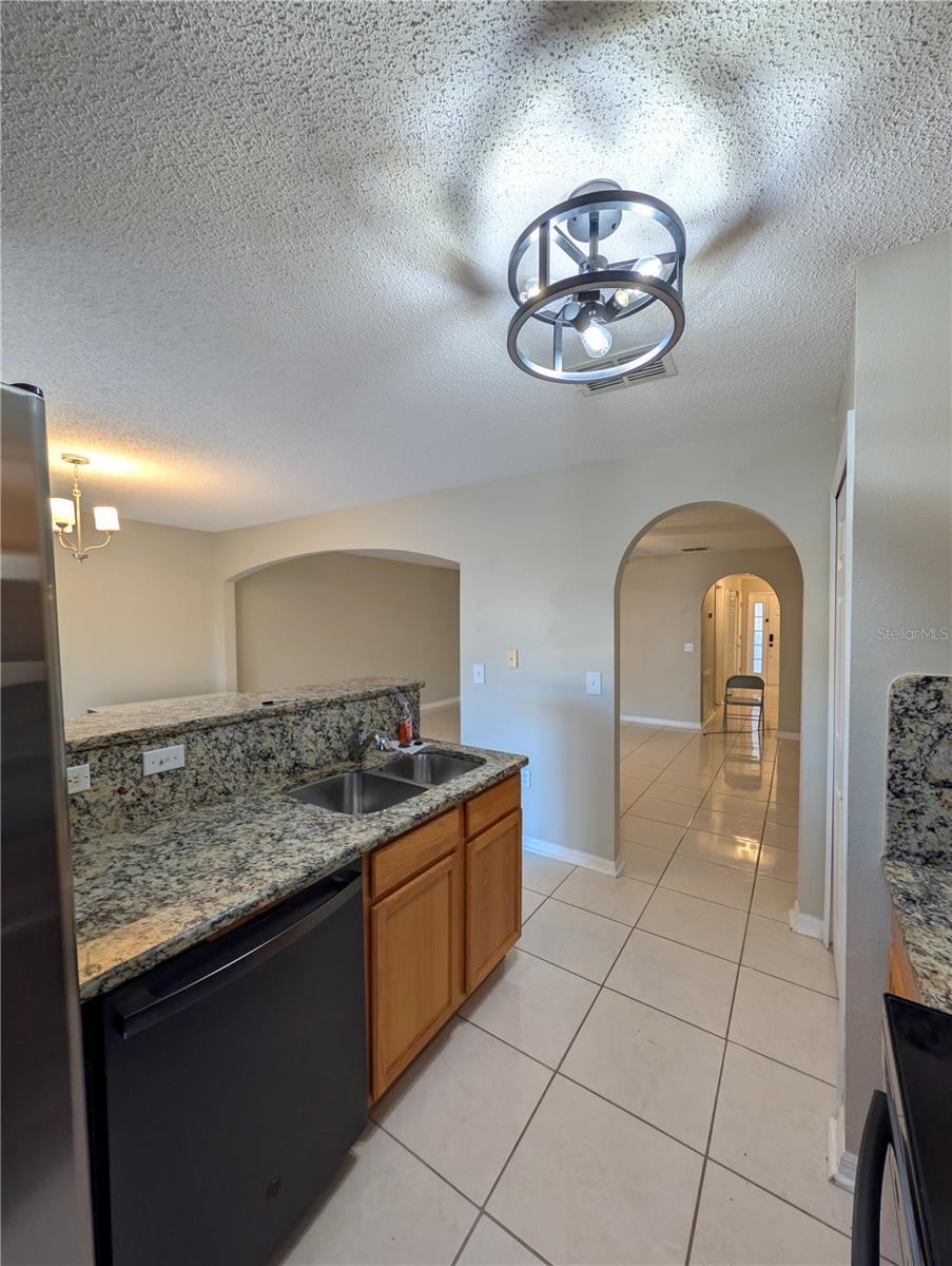 4630 ASHBURN SQUARE DR, TAMPA, FL, 33610