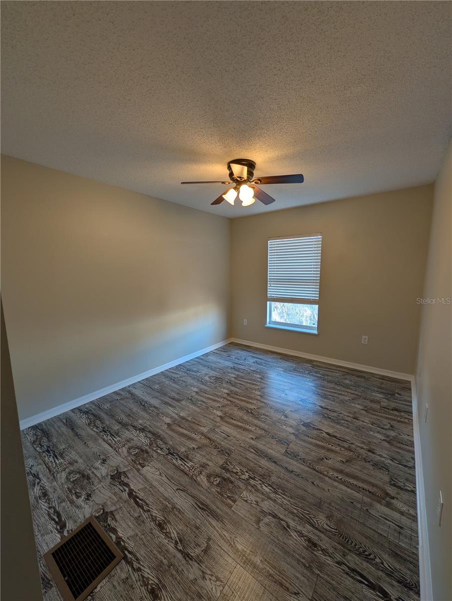 4630 ASHBURN SQUARE DR, TAMPA, FL, 33610