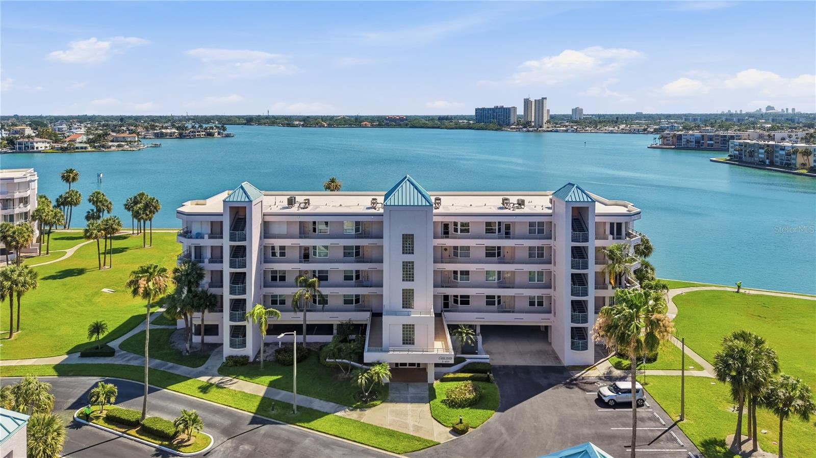 8021 SAILBOAT KEY BLVD S #302, ST PETE BEACH, FL, 33707