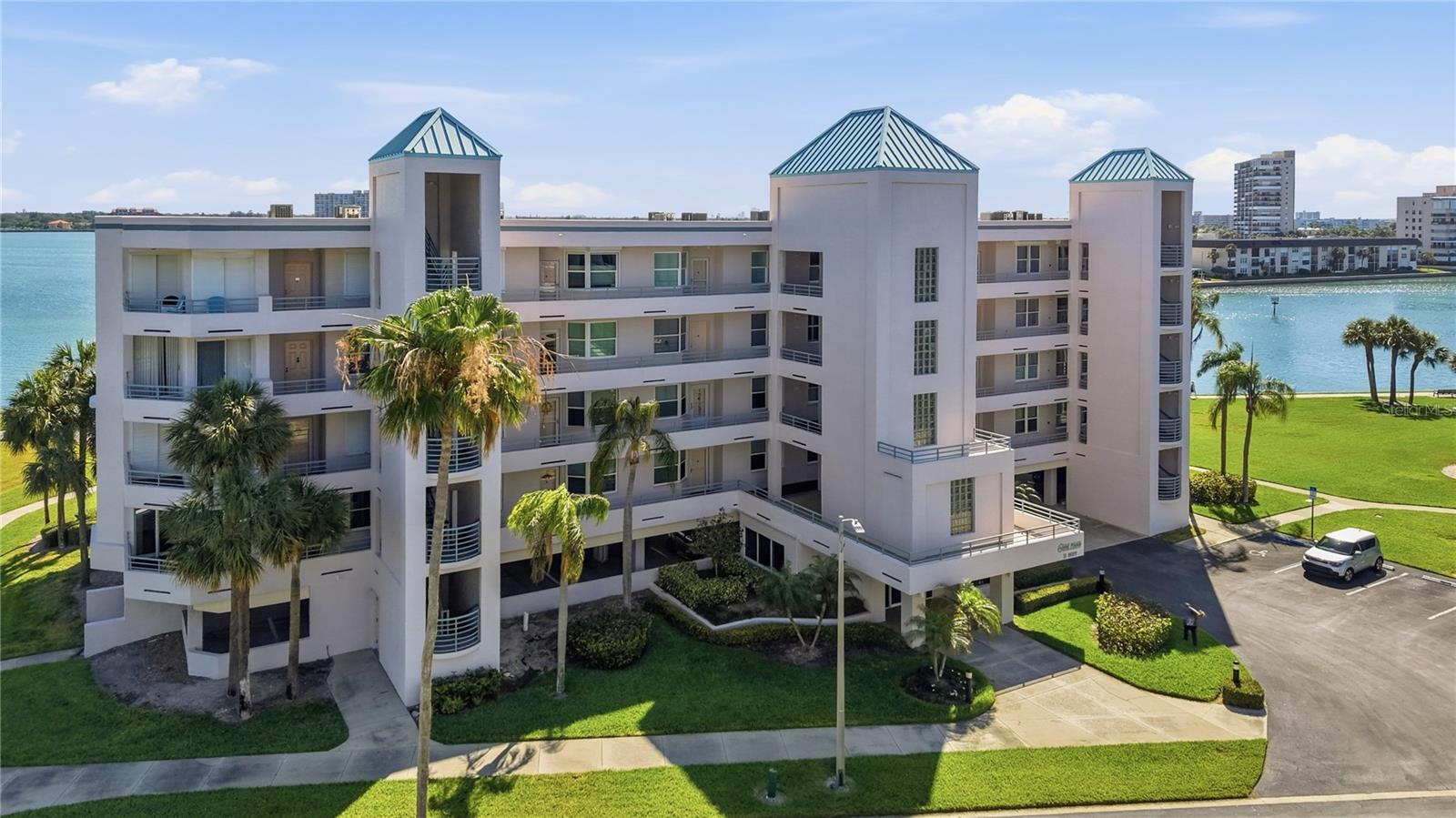 8021 SAILBOAT KEY BLVD S #302, ST PETE BEACH, FL, 33707