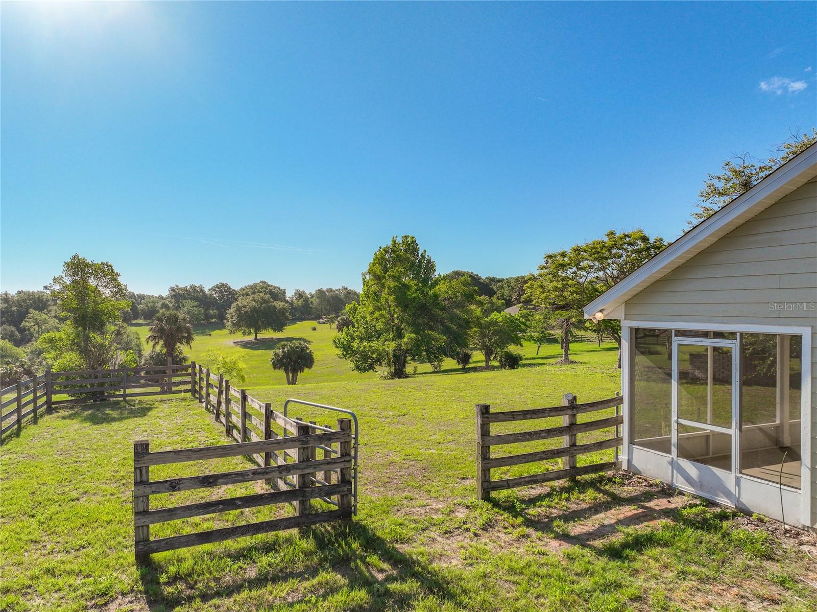 32936 SCENIC HILLS DR, MOUNT DORA, FL, 32757