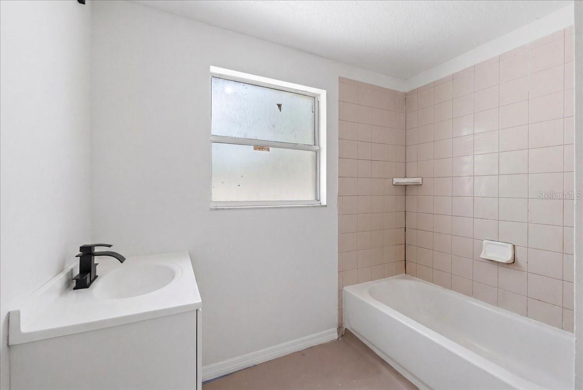 2515 HEBB RD, AUBURNDALE, FL, 33823