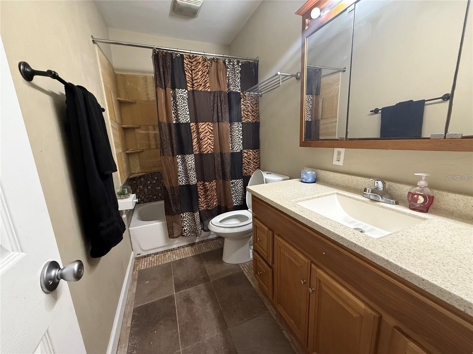 1411 NE 1ST AVE, GAINESVILLE, FL, 32641