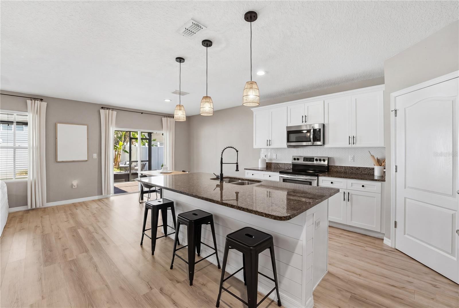 1895 GREEN DRAGON DR, ST CLOUD, FL, 34771