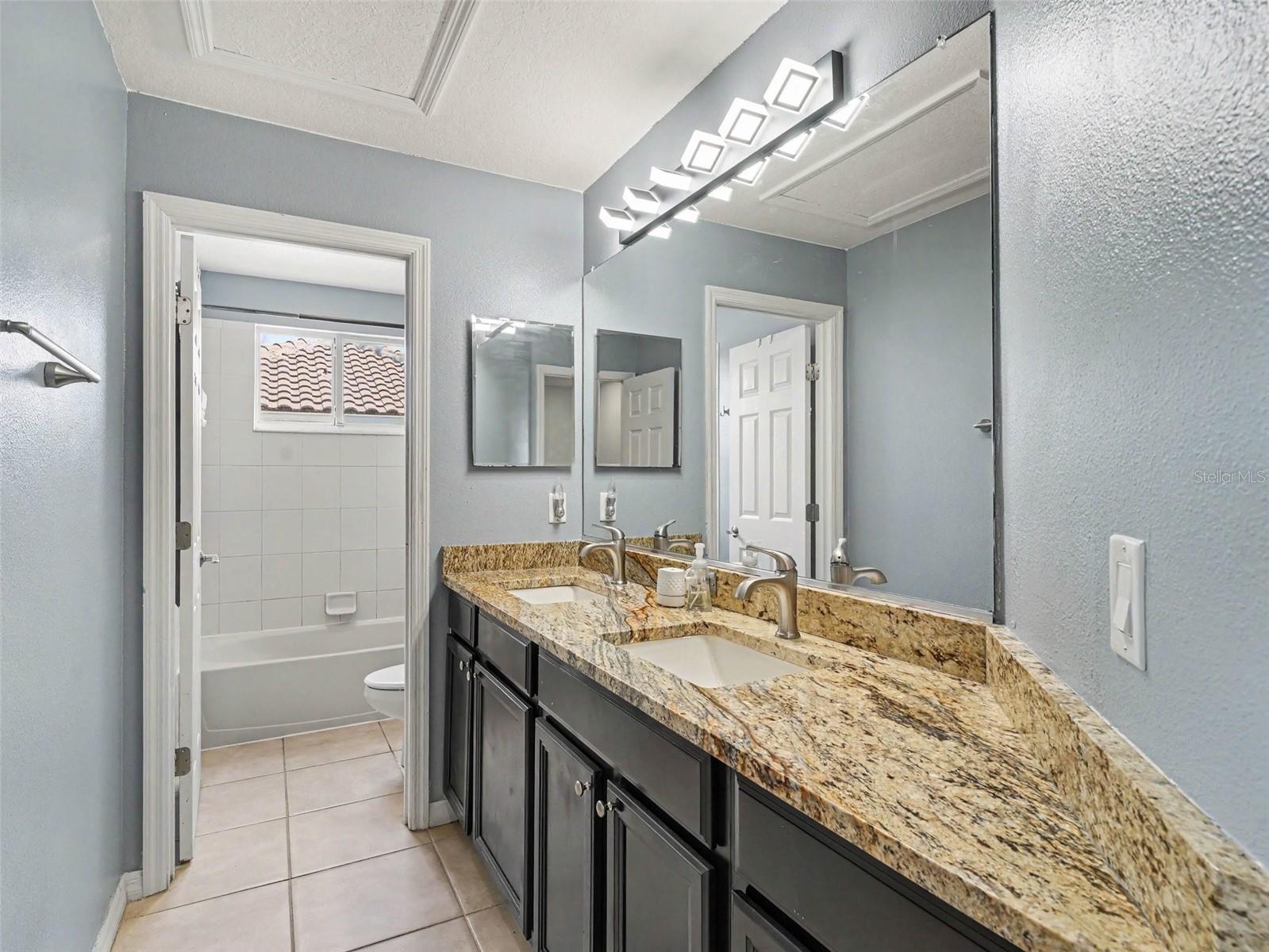 1656 PINYON PINE DR, SARASOTA, FL, 34240