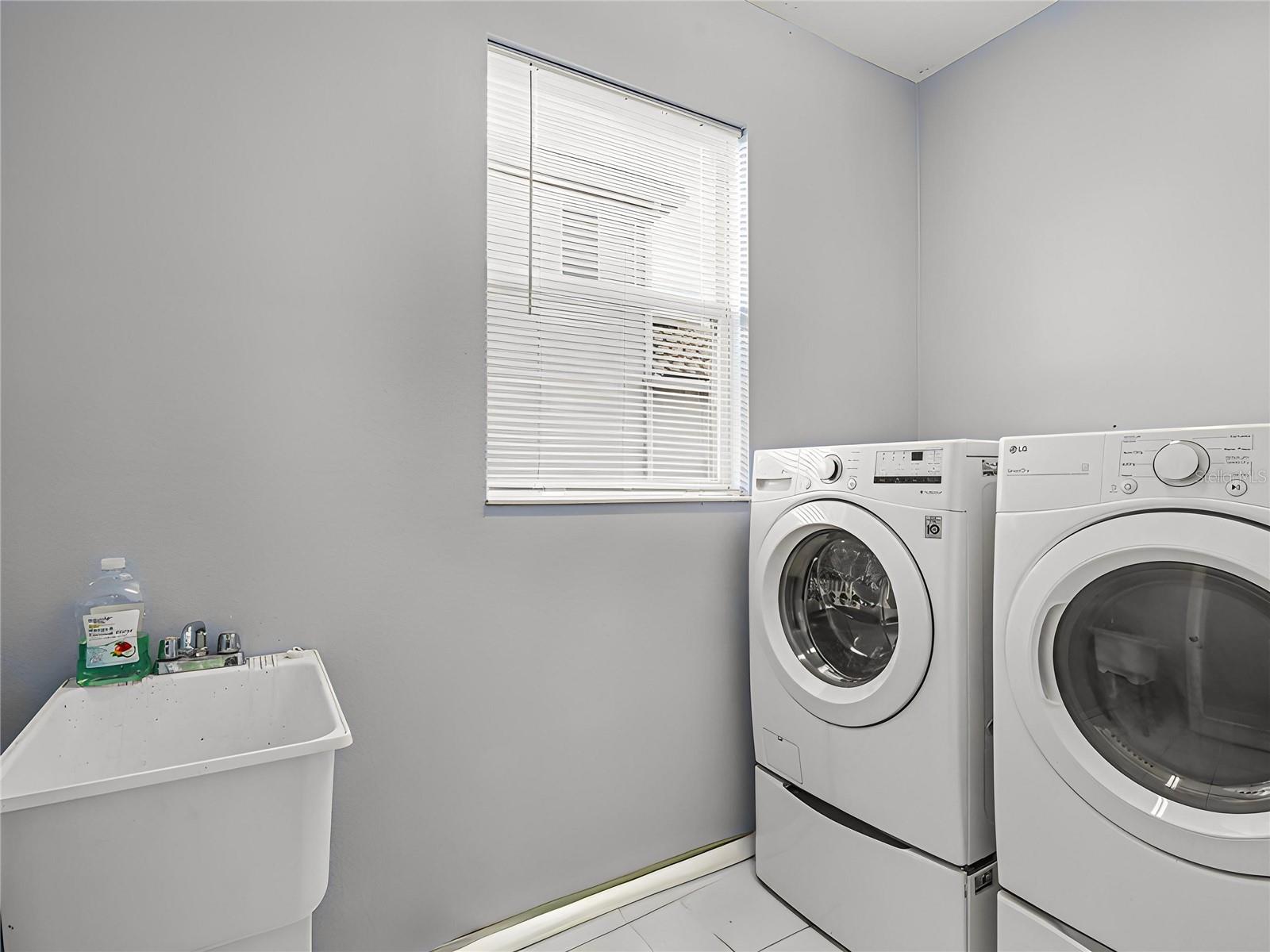 1656 PINYON PINE DR, SARASOTA, FL, 34240