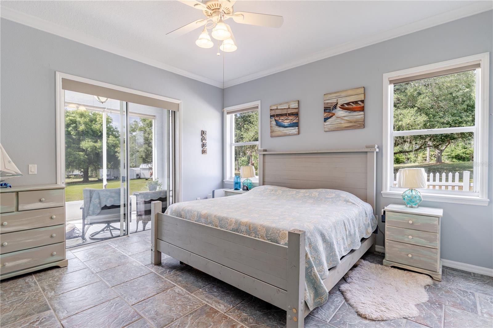 25101 TURKEY LAKE RD, HOWEY IN THE HILLS, FL, 34737