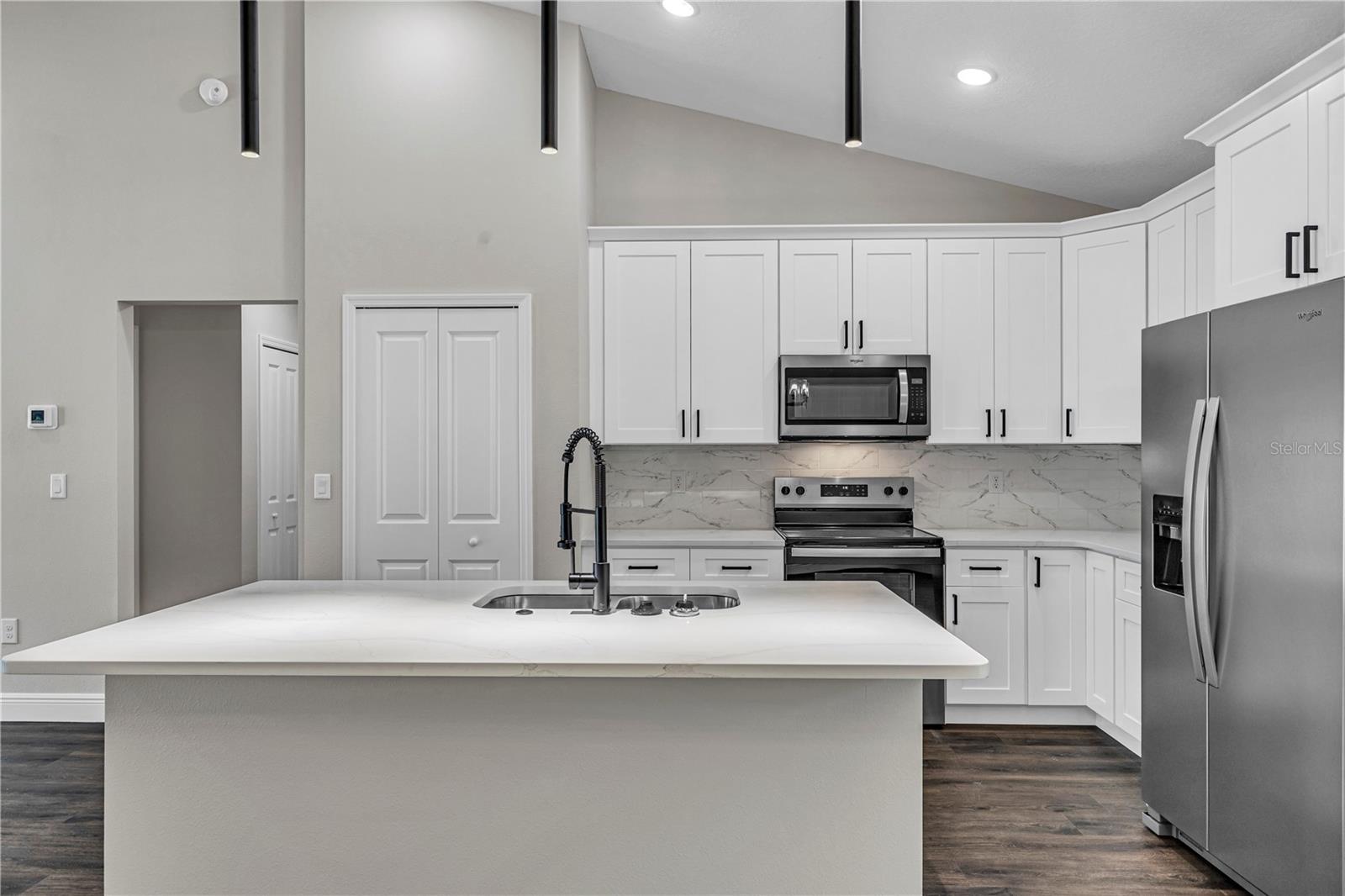 1140 20TH ST, ORANGE CITY, FL, 32763