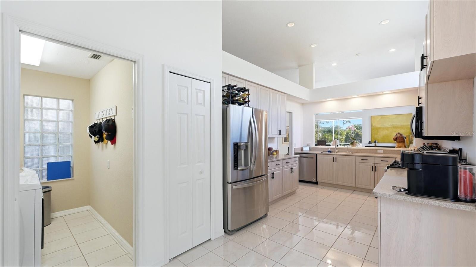 8009 HAMPTON CT, UNIVERSITY PARK, FL, 34201