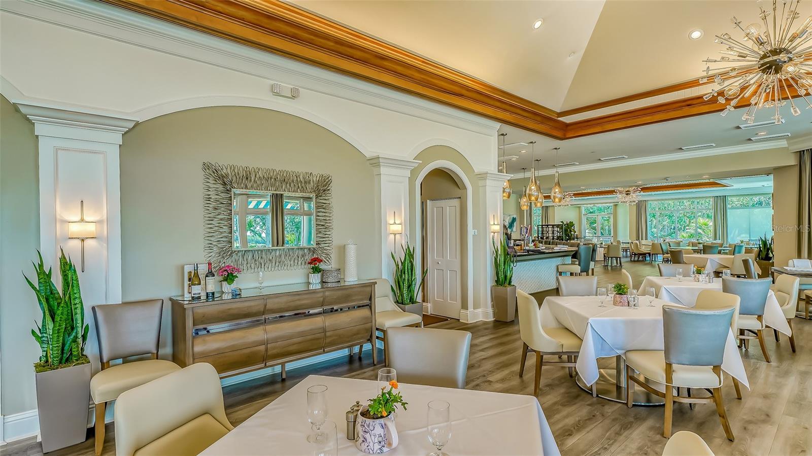 8009 HAMPTON CT, UNIVERSITY PARK, FL, 34201