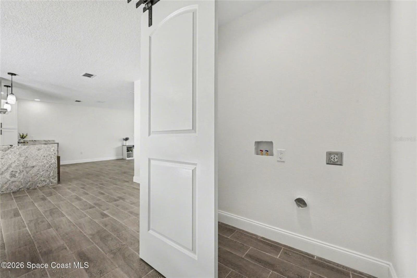 2678 PINE AVE, MIMS, FL, 32754