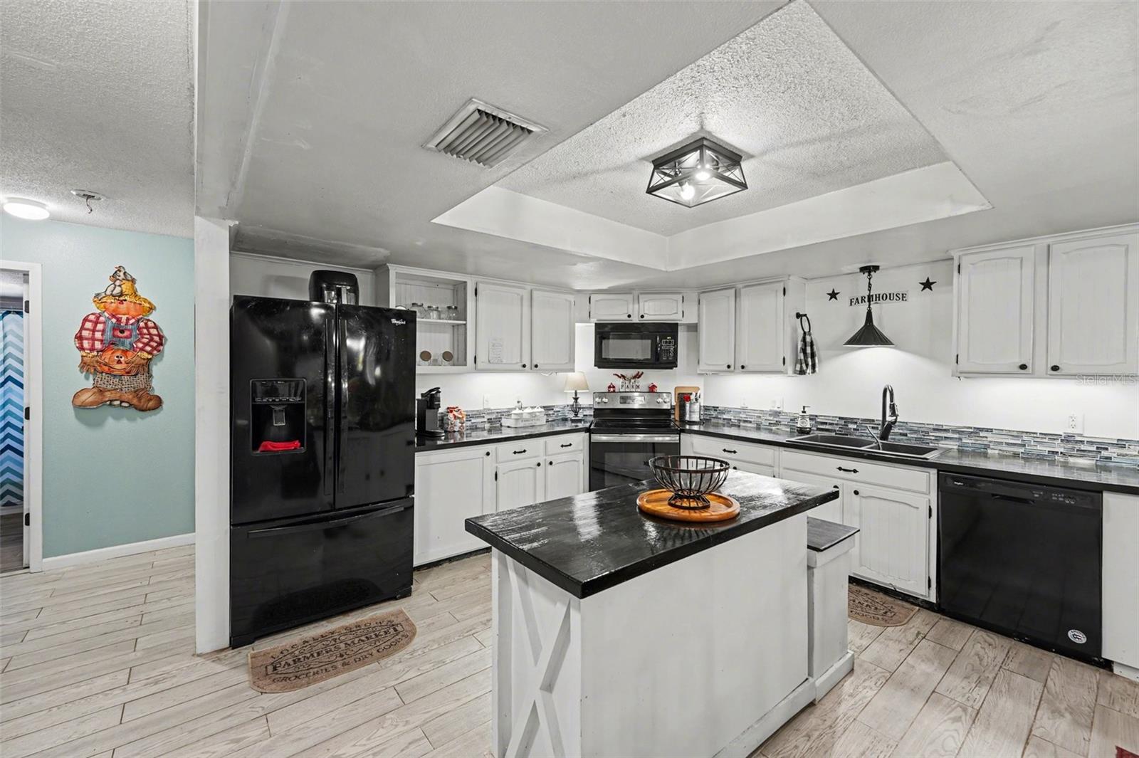 429 MANOR BLVD, PALM HARBOR, FL, 34683