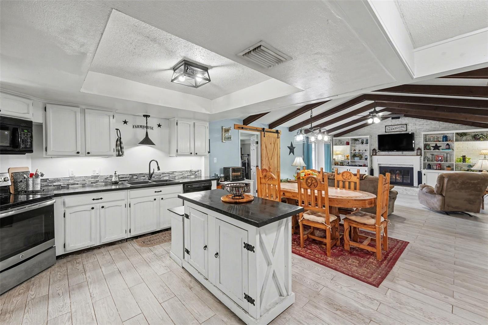 429 MANOR BLVD, PALM HARBOR, FL, 34683