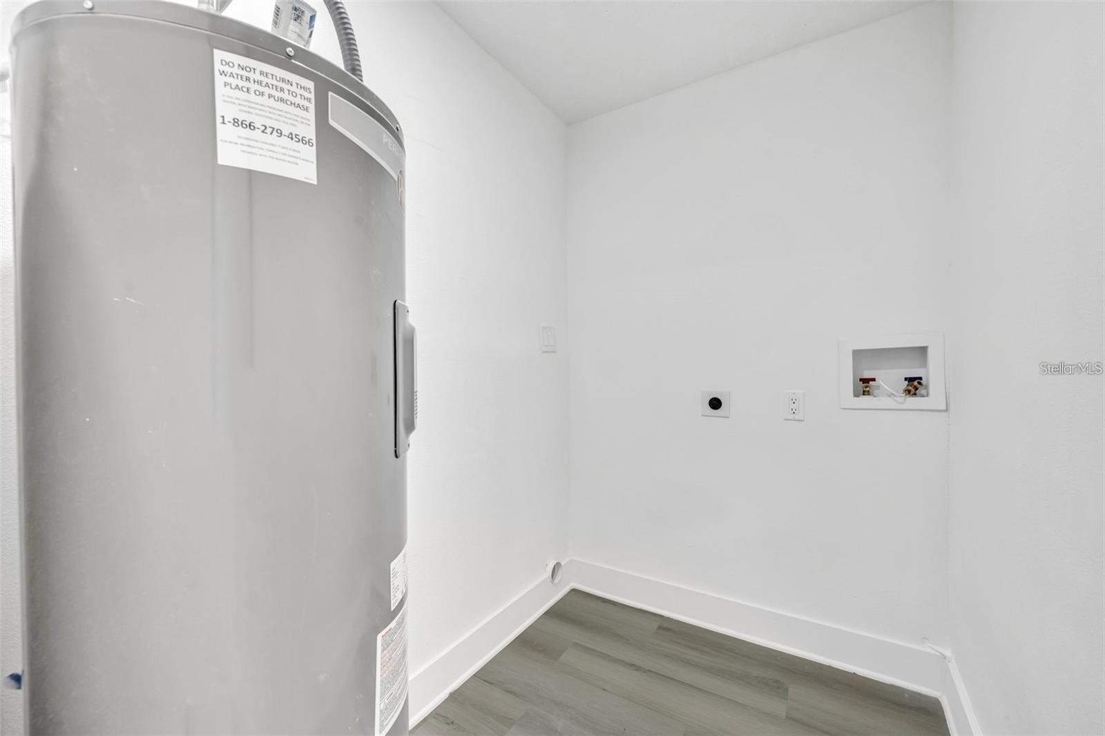 920 LOCKHART ST, DAYTONA BEACH, FL, 32114