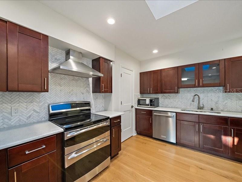 2492 WATERVIEW CT, SARASOTA, FL, 34231