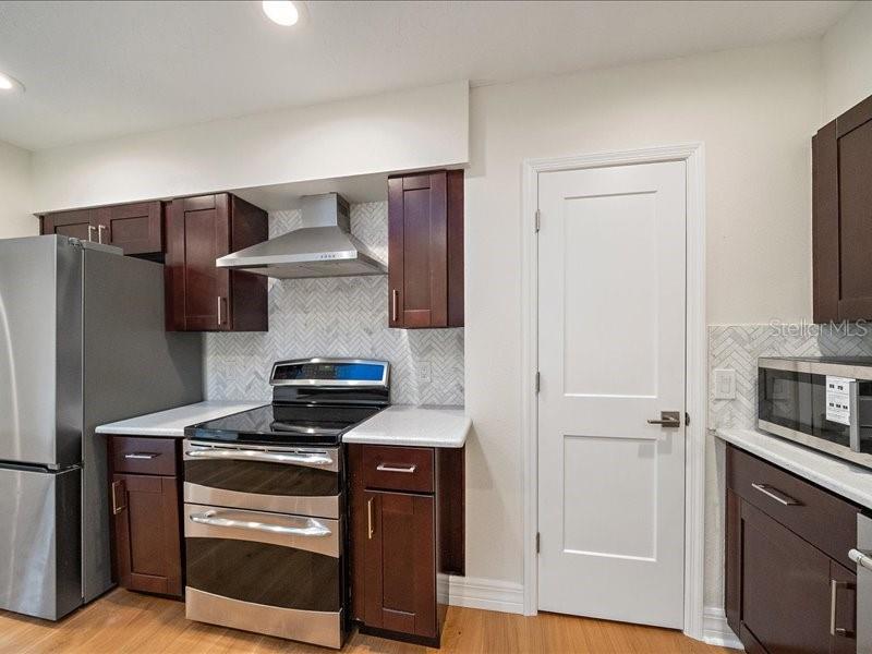 2492 WATERVIEW CT, SARASOTA, FL, 34231