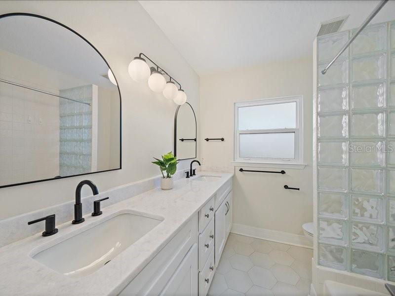 2492 WATERVIEW CT, SARASOTA, FL, 34231