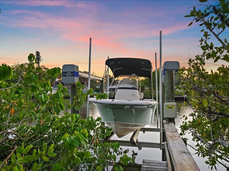 2492 WATERVIEW CT, SARASOTA, FL, 34231