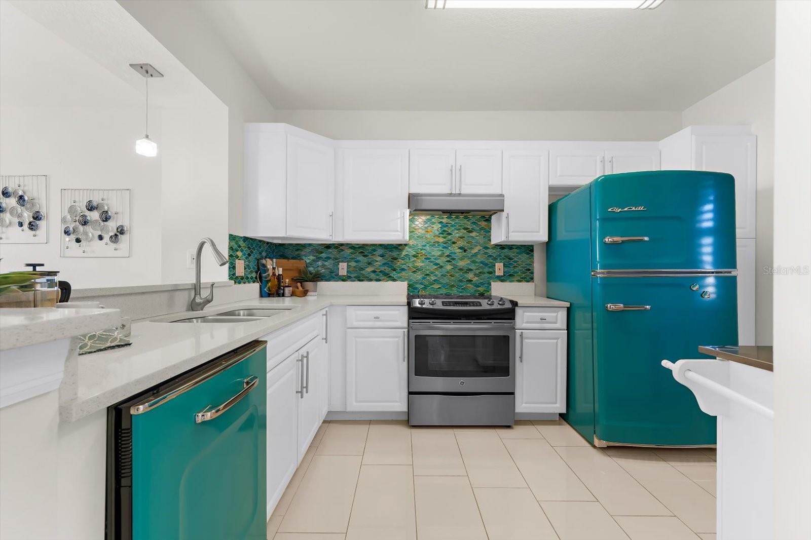 16500 GULF BLVD #352, NORTH REDINGTON BEACH, FL, 33708