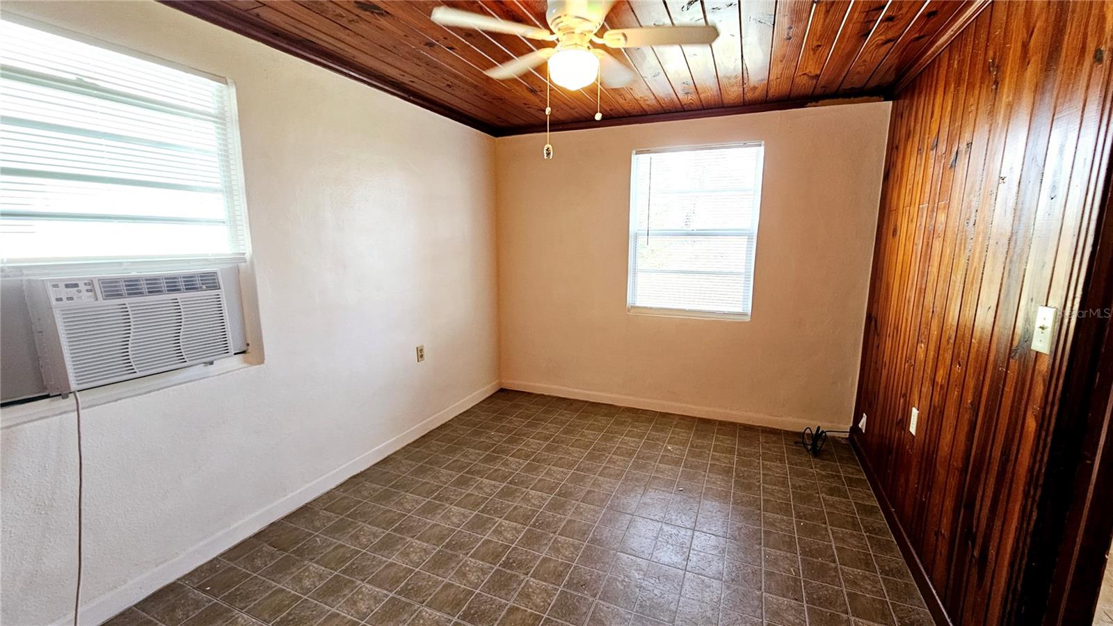 19 N MANGO ST #B, ENGLEWOOD, FL, 34223